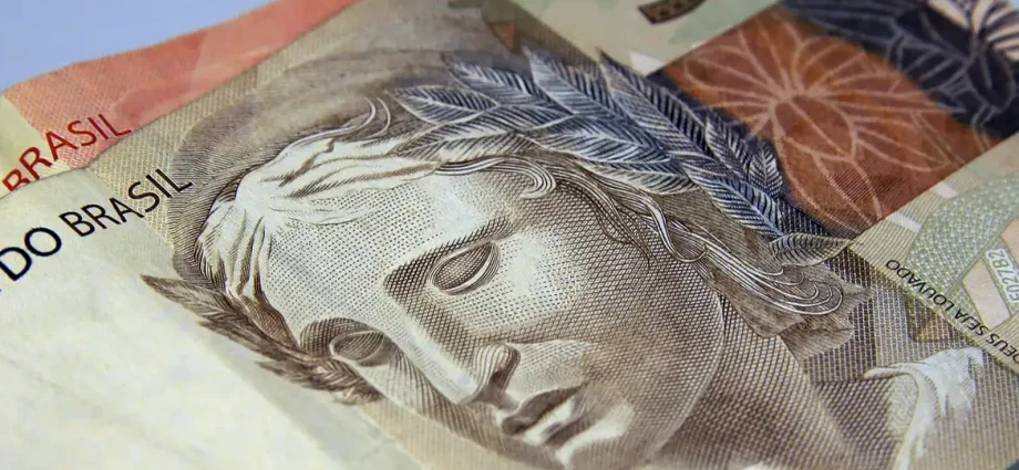 Saques na Poupança Somam R$ 10,5 Bilhões em Agosto de 2026